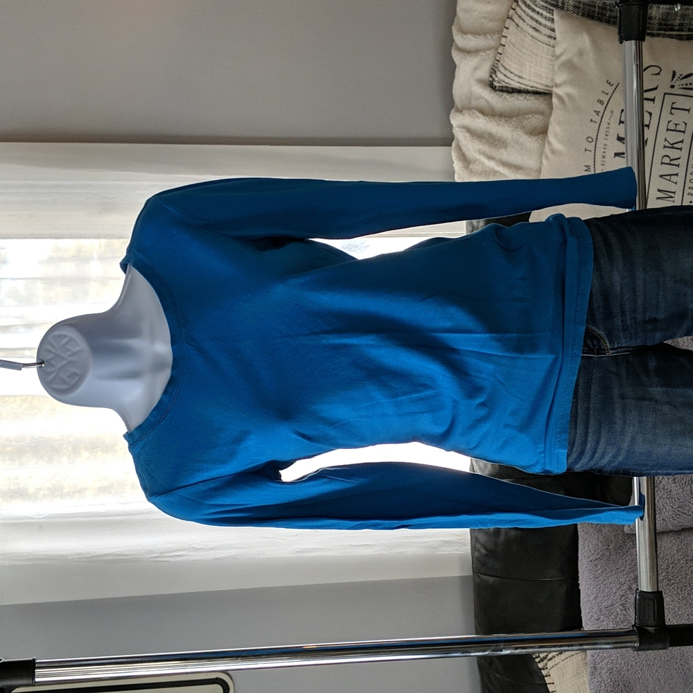 Long sleeve top